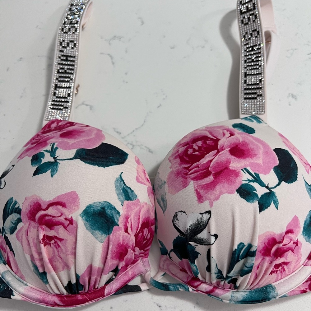 Victoria secret swim top 💓